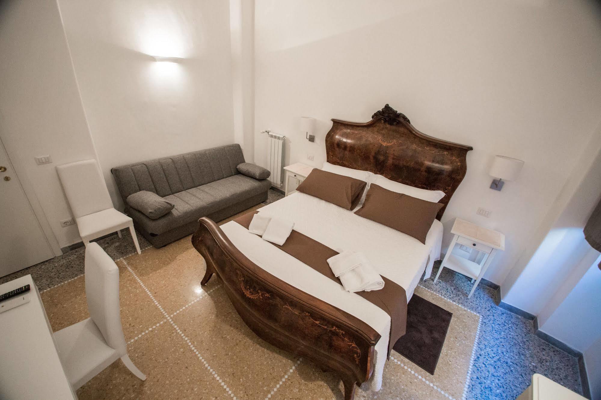 Desiderio Di Roma Hotel Exterior photo