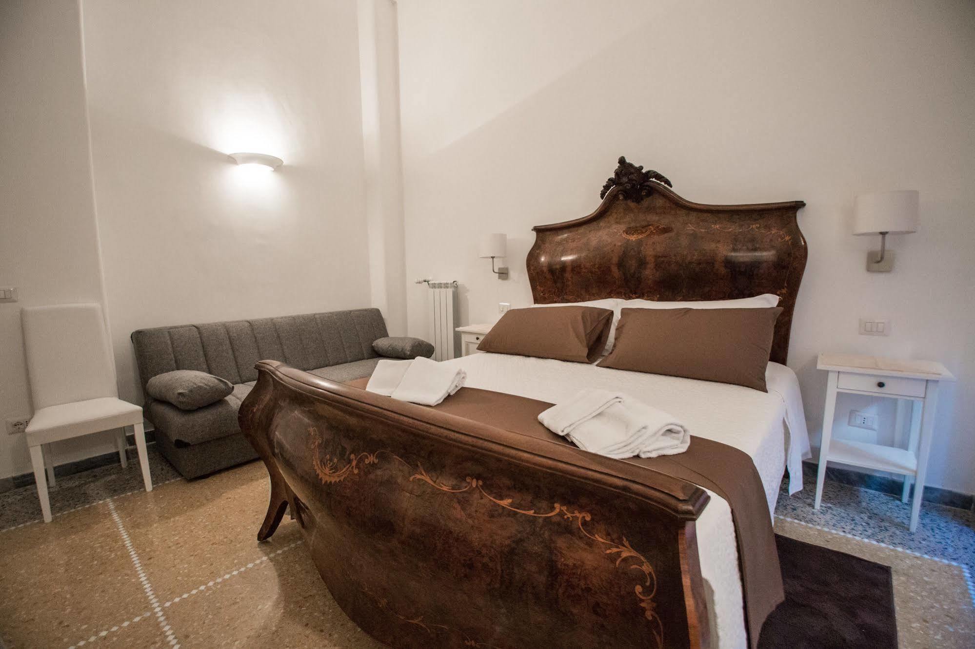 Desiderio Di Roma Hotel Exterior photo